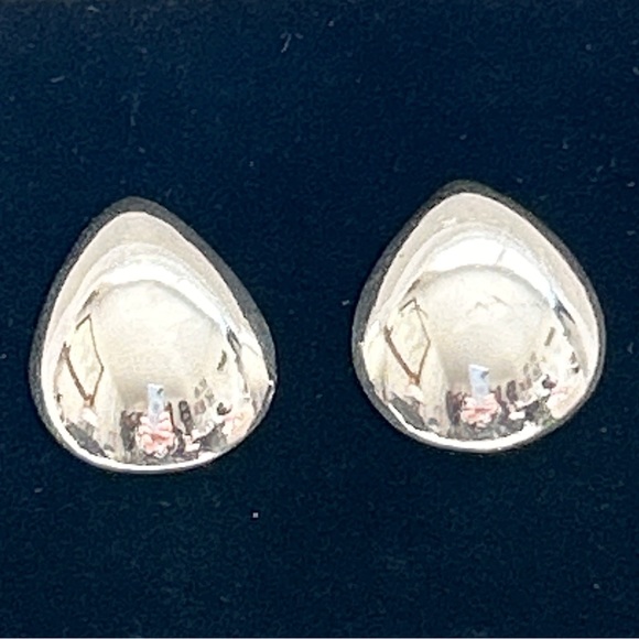 Vintage Southwestern Sterling Silver Puffed Teardrop Earrings - Picture 4 of 8